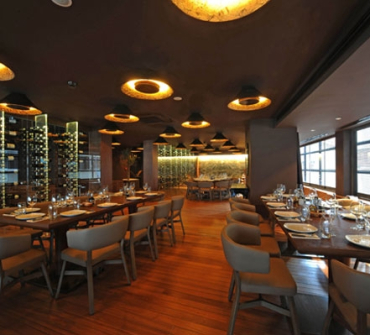 Nusr-Et-steakhouse-in-Dubai